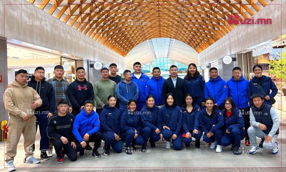 Чөлөөт бөхийн үндэсний шигшээ баг бүрэн бүрэлдэхүүнээрээ Япон улсыг зорилоо