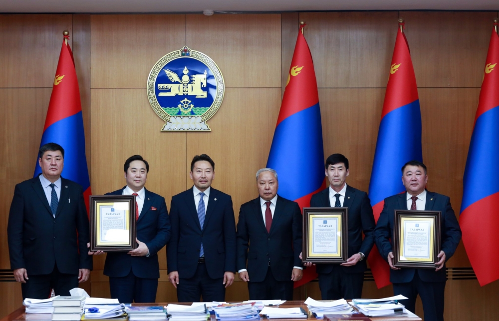 ГАМШГИЙН ЭРСДЭЛИЙГ БУУРУУЛАХ ҮЙЛ АЖИЛЛАГААГ МАНЛАЙЛАН ХЭРЭГЖҮҮЛСЭН ЗАРИМ САЛБАР ЗӨВЛӨЛД “ТАЛАРХАЛ” ГАРДУУЛЛАА