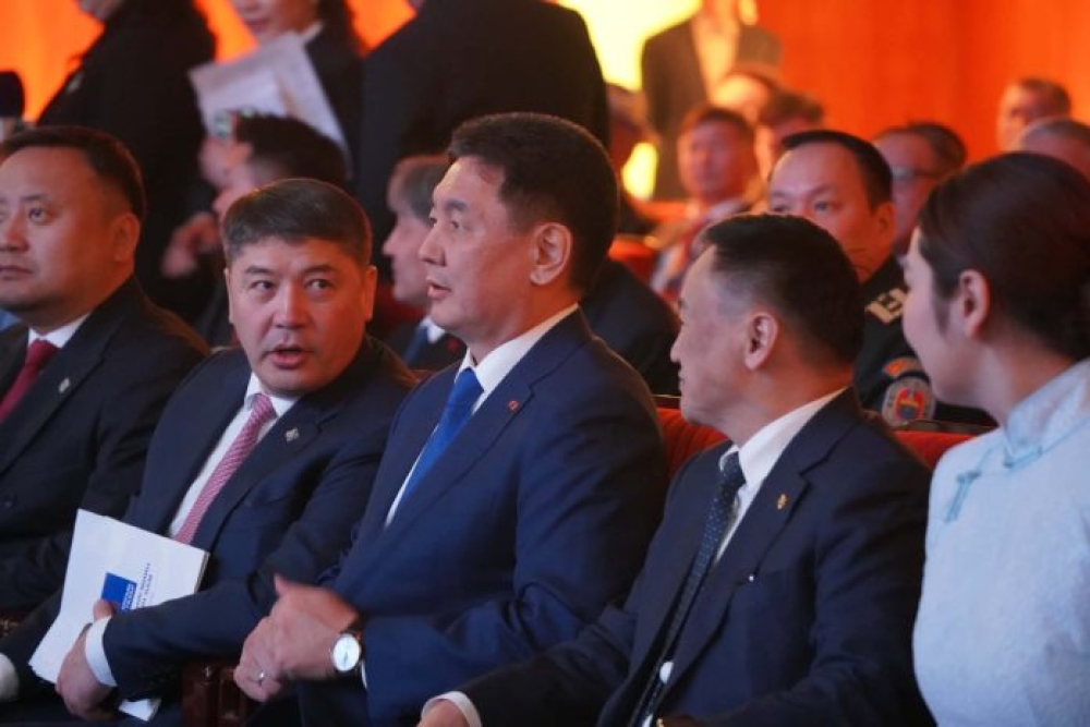 Ерөнхийлөгч У.Хүрэлсүх: Бидний өвөг дээдэс гүү ихэрлэвэл гүрэн даяар зарла, хүү төрвөл хотол даяар зарла хэмээн эр хүнийг дээдэлж ирсэн билээ